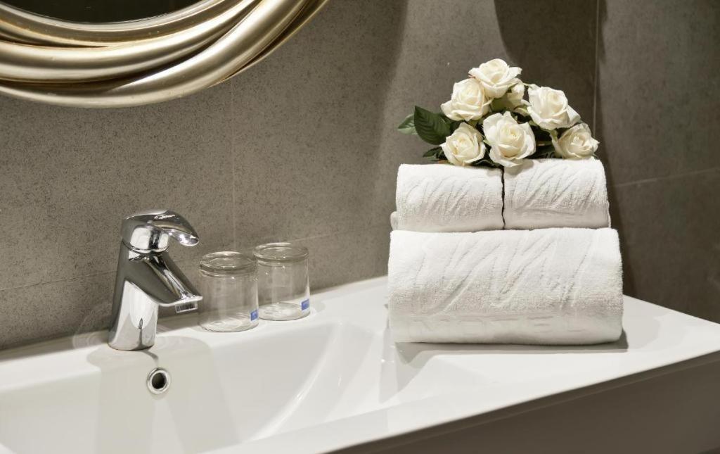 M Hotel Caotun Luaran gambar